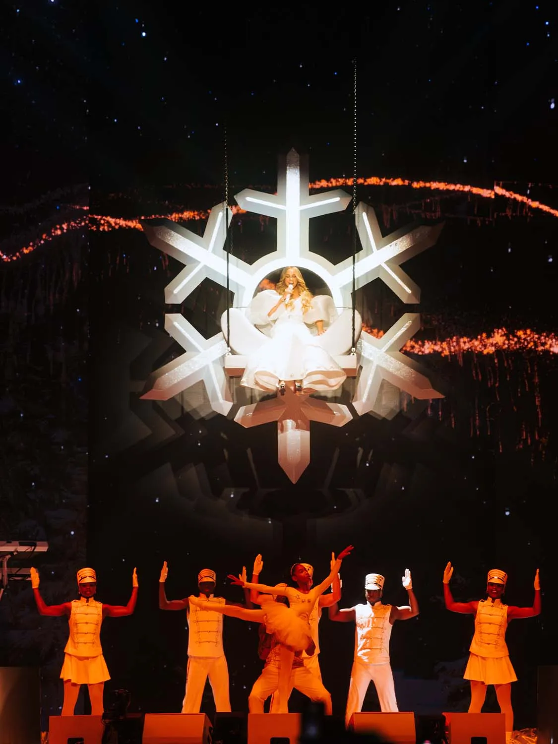 Mariah Carey - Christmas Time